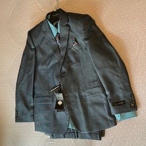 Tazio Boys 5 Piece Suit - Brand New Size 14